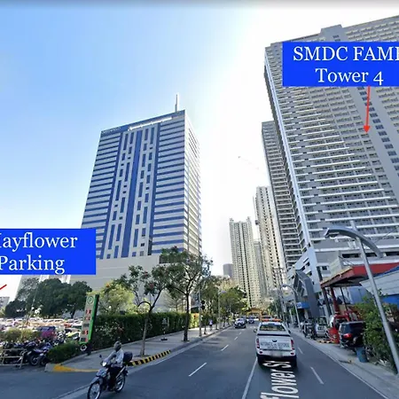 Condo With Pool And Balcony Near Megamall Ortigas Center