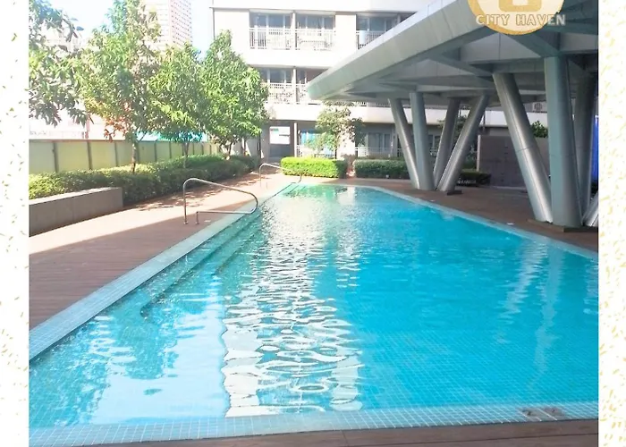 Apartahotel With Pool And Balcony Near Megamall Ortigas Center 4*